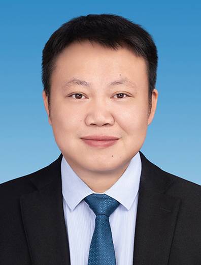 鲁毅（江西省丰城市人民政府党组成员、副市长）