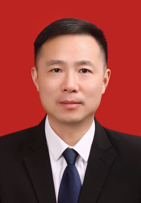谢勇（安徽省桐城市委副书记、市委党校校长）