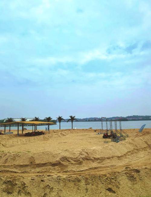 千龙湖（长沙市望城区的人工湖泊）