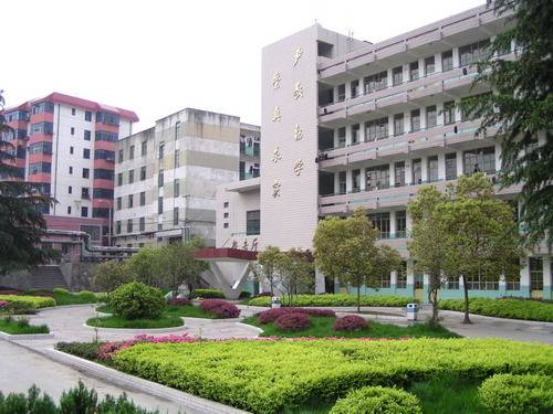 十堰市车城高中