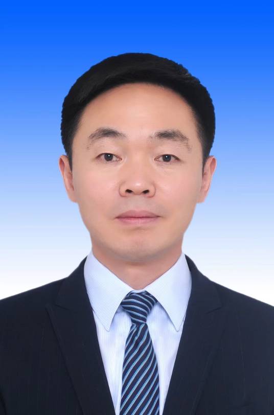 刘华忠（西藏自治区日喀则市委常委、组织部部长）