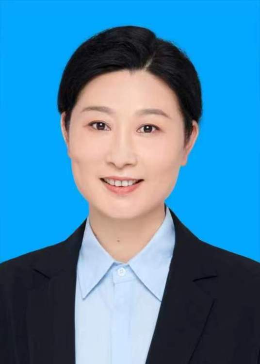 韩海燕（重庆市璧山区委常委、纪委书记，区监委主任）