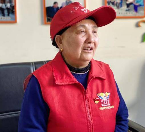王兰花（“七一勋章”获得者、全国三八红旗手标兵）