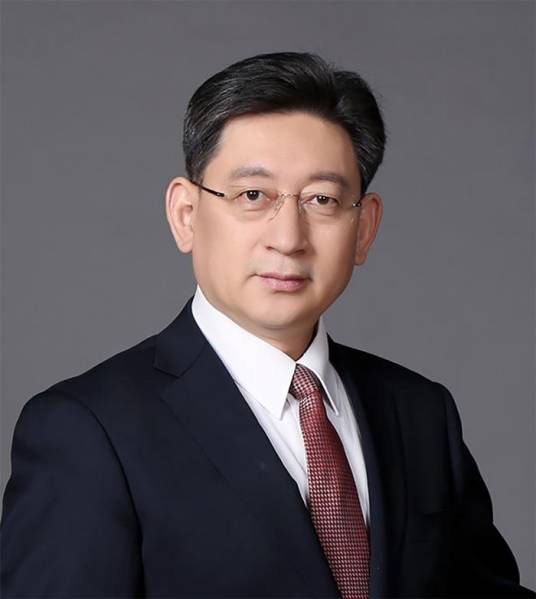 张云峰（上海股权托管交易中心党委书记、总经理）