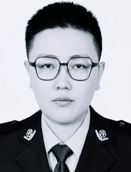 陈佳鑫（内蒙古自治区包头市公安局青山分局自由路派出所原副所长、二级警长）