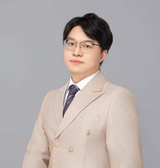 雷振东（中国同济大学教授，青山科技奖获得者）