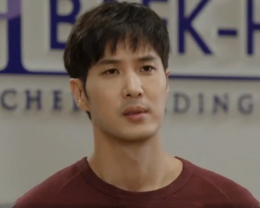 杨泰范