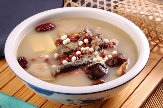 粉葛赤小豆鲮鱼汤