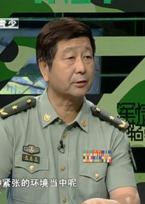 姜春良（中国人民解放军军事科学院研究员，战略学博士生导师，少将军衔）