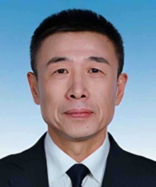 李镇（国务院国有资产监督管理委员会党委委员、副主任）