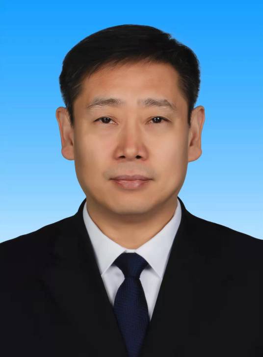 任泽龙