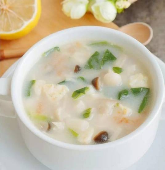 牛奶菌菇汤
