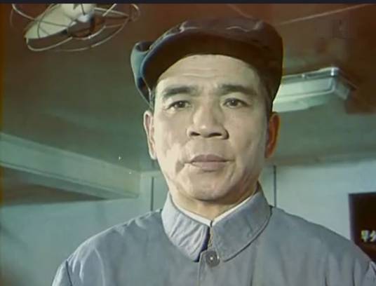 强明（男演员）