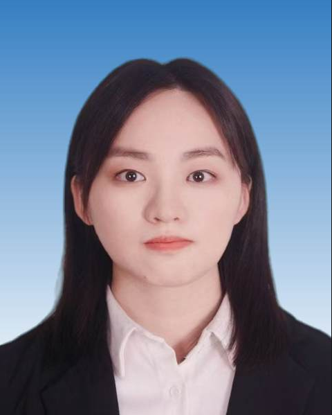 曾嘉莉（广西壮族自治区东兴市商务和口岸管理局党组成员、副局长）