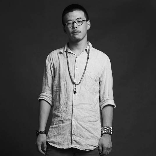 曹雪峰（中国商业时尚摄影师）