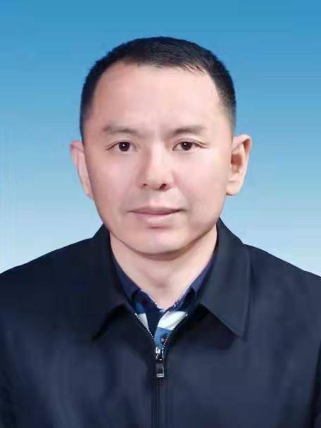 万建明（江西省共青城市委原书记）