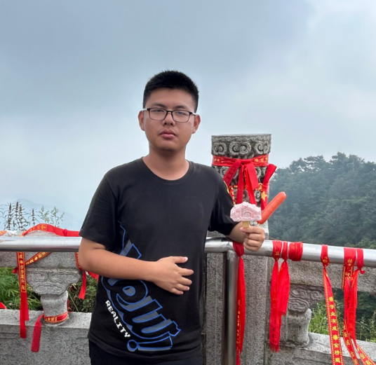 尹俊杰（歌手）