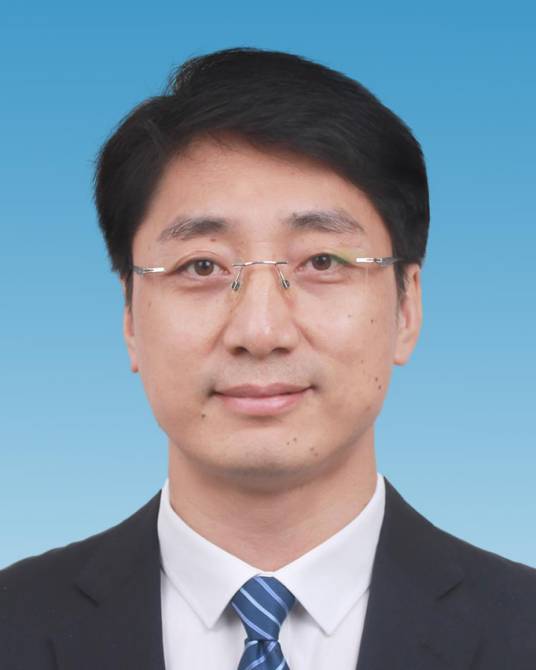 王云霏