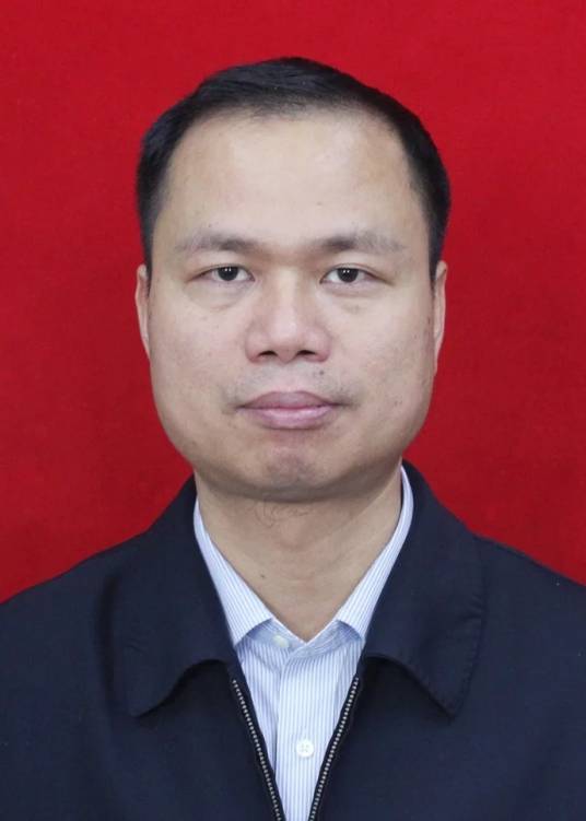 张文亮（福建省第十二届、十三届政协委员、省工商联常委）