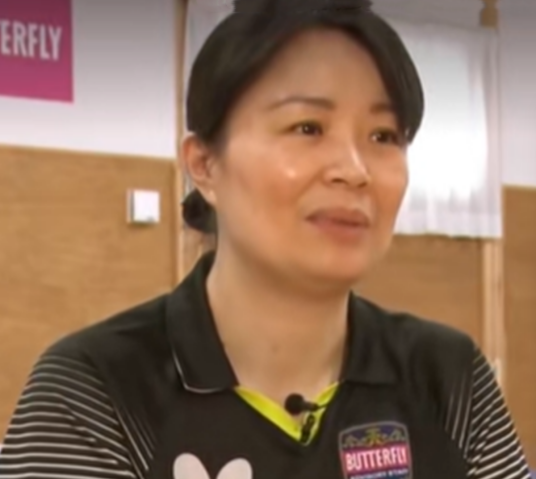 张本凌