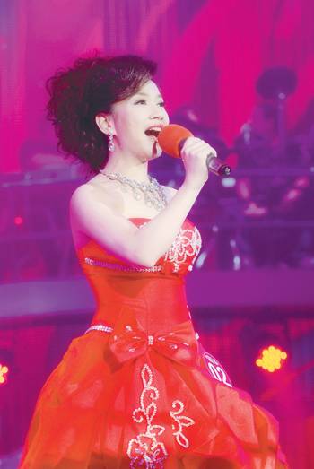 李佳娜（旅美歌唱家、女高音歌唱家）