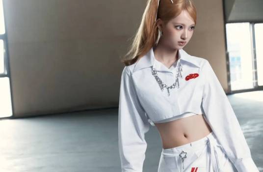 谢佳轩（JYP子公司旗下艺人）