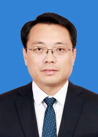 谢志强（黑龙江省鸡西市委副书记，市政府党组书记、市长）