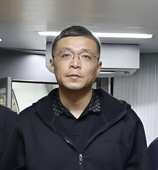姜鹏举（北京粮食集团原副总经理）