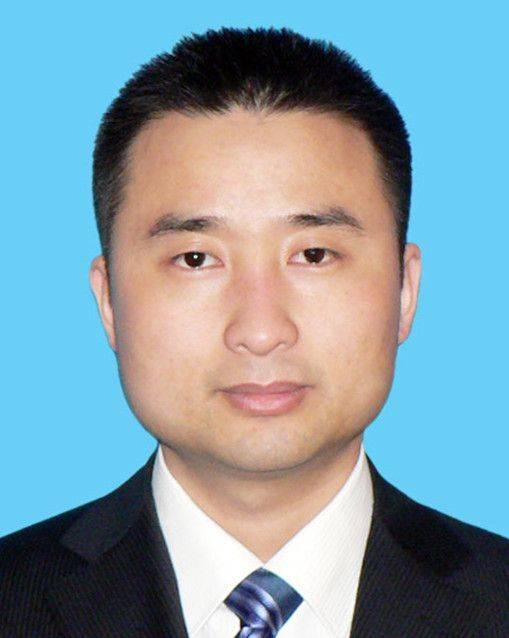 杨文君（北京市丰台区右安门街道党工委委员，办事处副主任，三级调研员；湖北省十堰市张湾区人民政府党组成员）