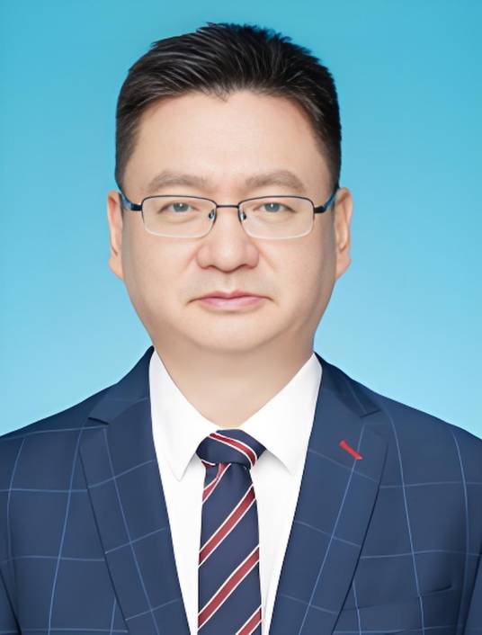 朱华（江苏省人力资源和社会保障厅党组成员、副厅长）