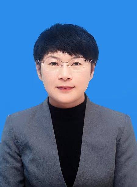王晶晶（湖南省湘西州泸溪县委常委、常务副县长）