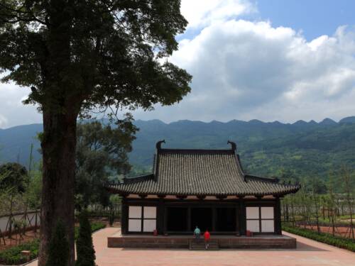 庐山青龙寺大殿