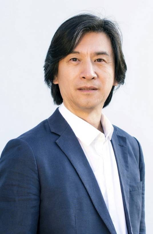何小青（上海电影学院院长）