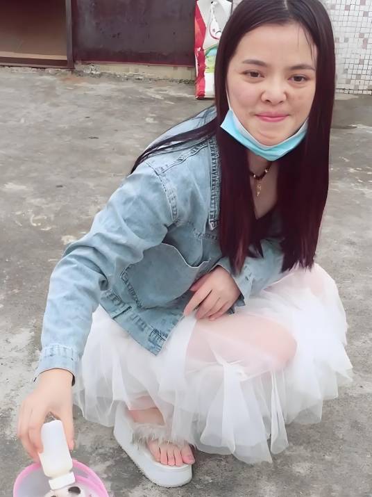 烧伤女孩杨三妹