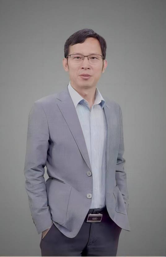 黄学良（东南大学成贤学院常务副院长）