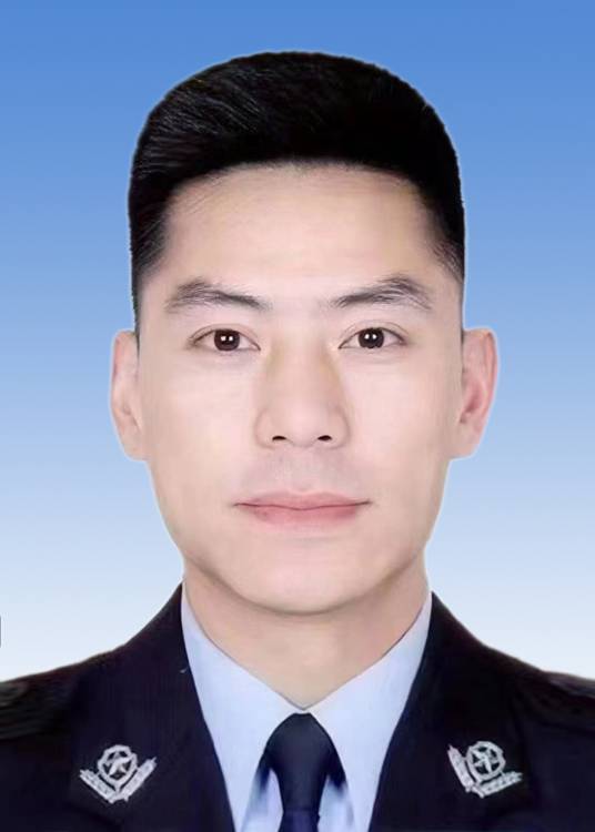 安健（贵州省毕节市纳雍县人民政府党组成员、副县长，县公安局党委书记、局长、督察长）
