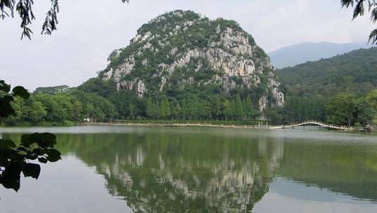桂林七星岩