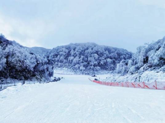 金佛山滑雪场