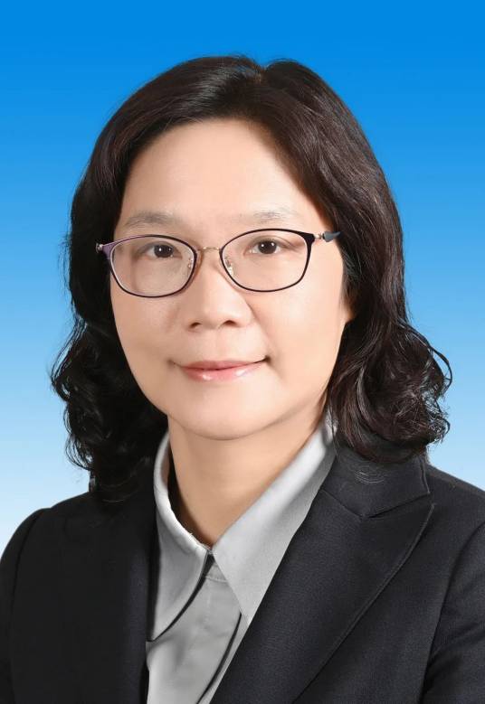 周佩珊（民进广东省委会副主委、江门市红十字会会长）