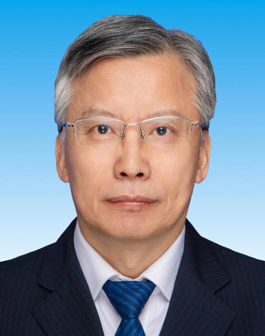 王振江（中国法学会党组成员、副会长）
