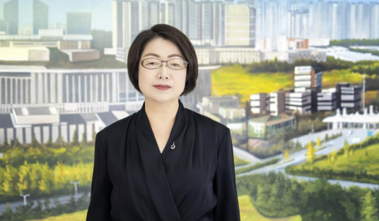高月静