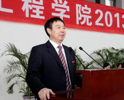 肖波（华中科技大学教授）