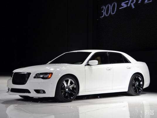 克莱斯勒300C SRT