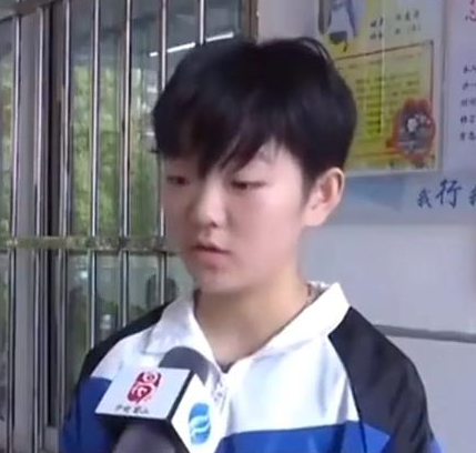 乔镘凝