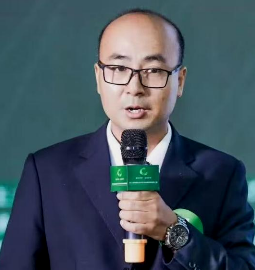 刘昭华（高级金融分析师、高级投资咨询师）