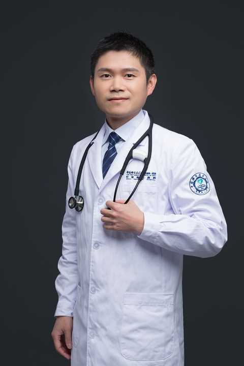 陈竹（中国科学技术大学附属第一医院（安徽省立医院）风湿免疫科主任）