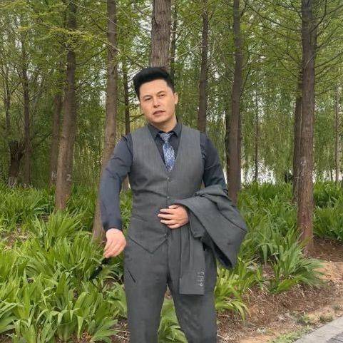马一龙（因长相酷似埃隆·马斯克而闻名的中国网友）
