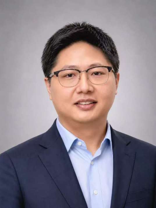 陈伟强（美国心脏学会会士，南京大学生物医学工程学院院长、教授）