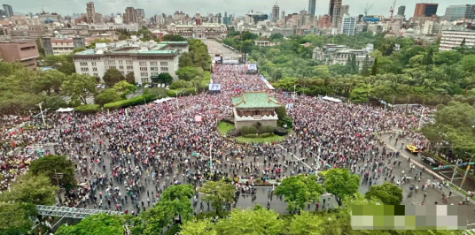 4·26台北战独裁游行