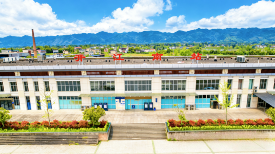 开江南站（中国四川省达州市境内铁路车站）
